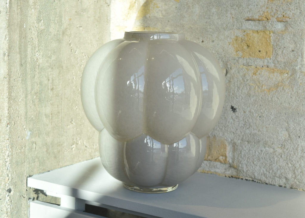 UVA Glass Vase Dove, Ø20 cm