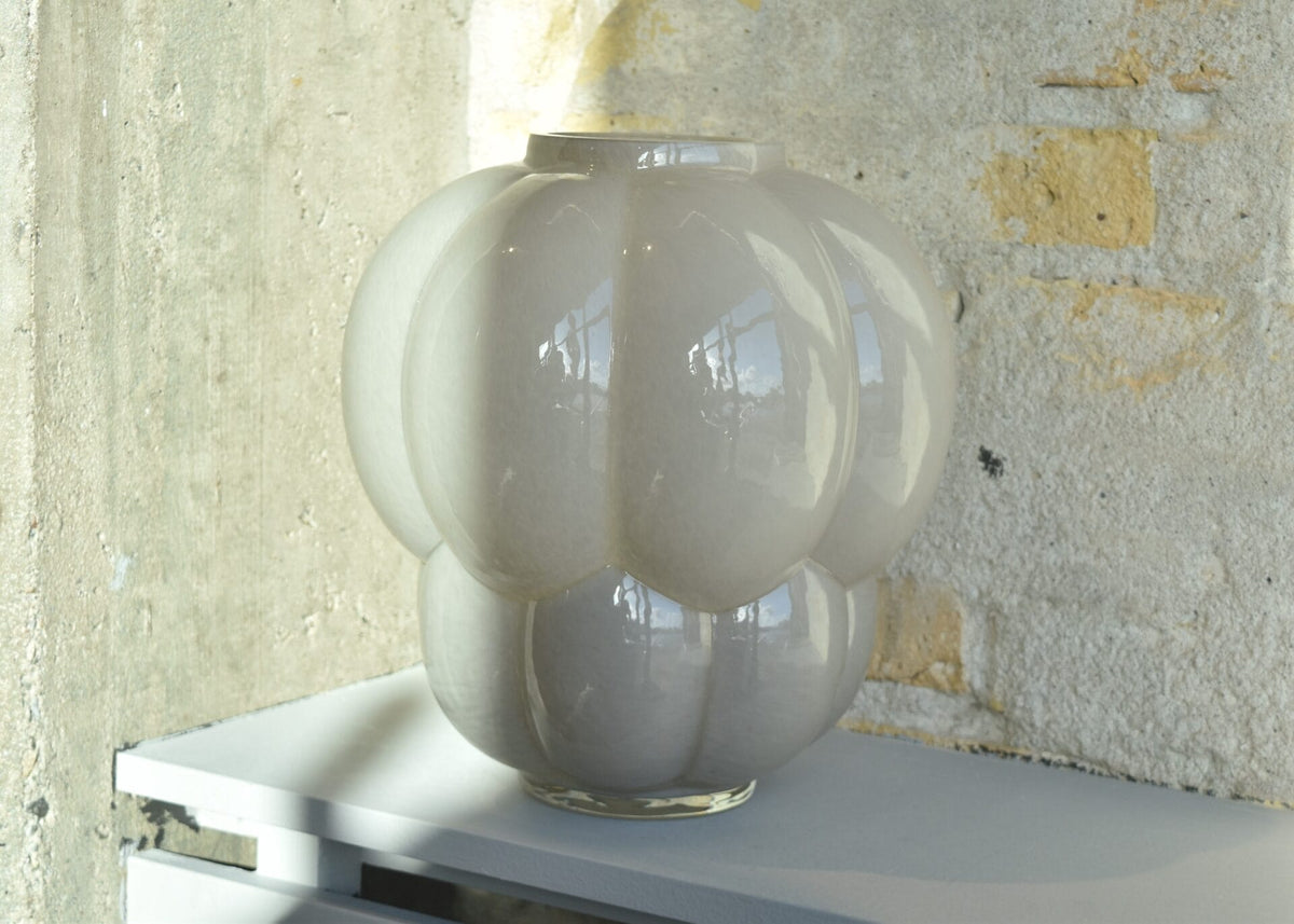 UVA Glass Vase Dove, Ø20 cm
