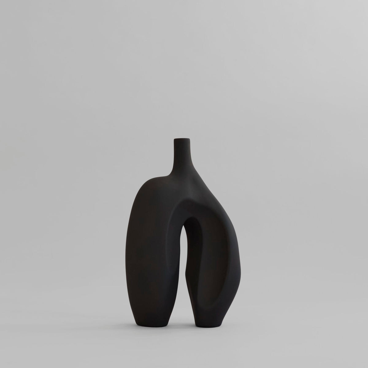 Ni Vase Medio, Coffee L24 / W21 / H43 CM