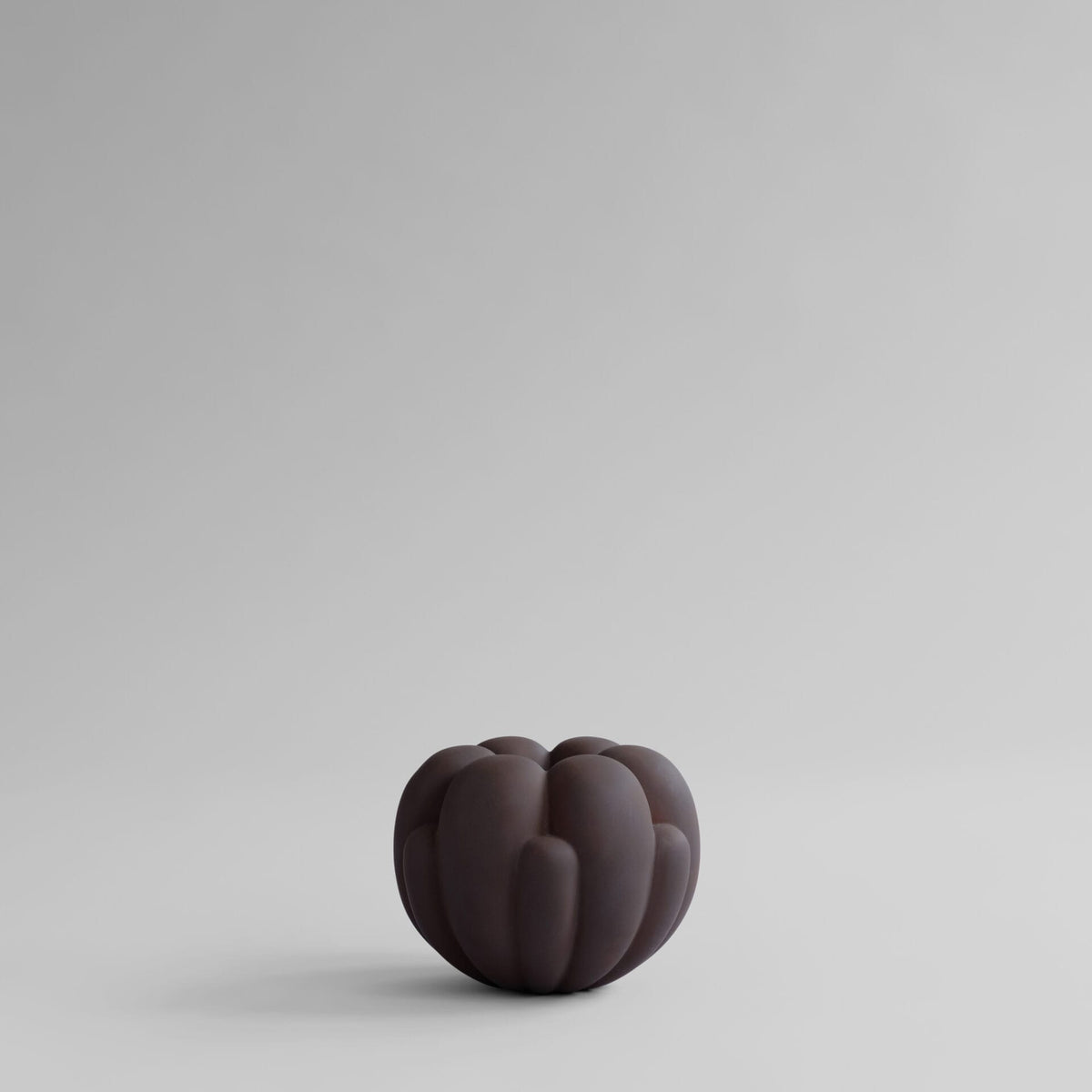 Bloom Vase, Petit - Chocolate Brown, L24 x W22.50 x H18 cm
