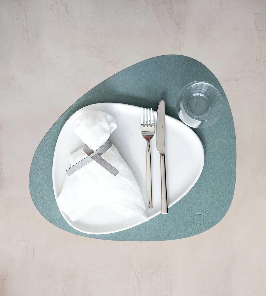 Dinner Mat Curve L, Leather Nupo, Pastel Green, 37 x 44 cm