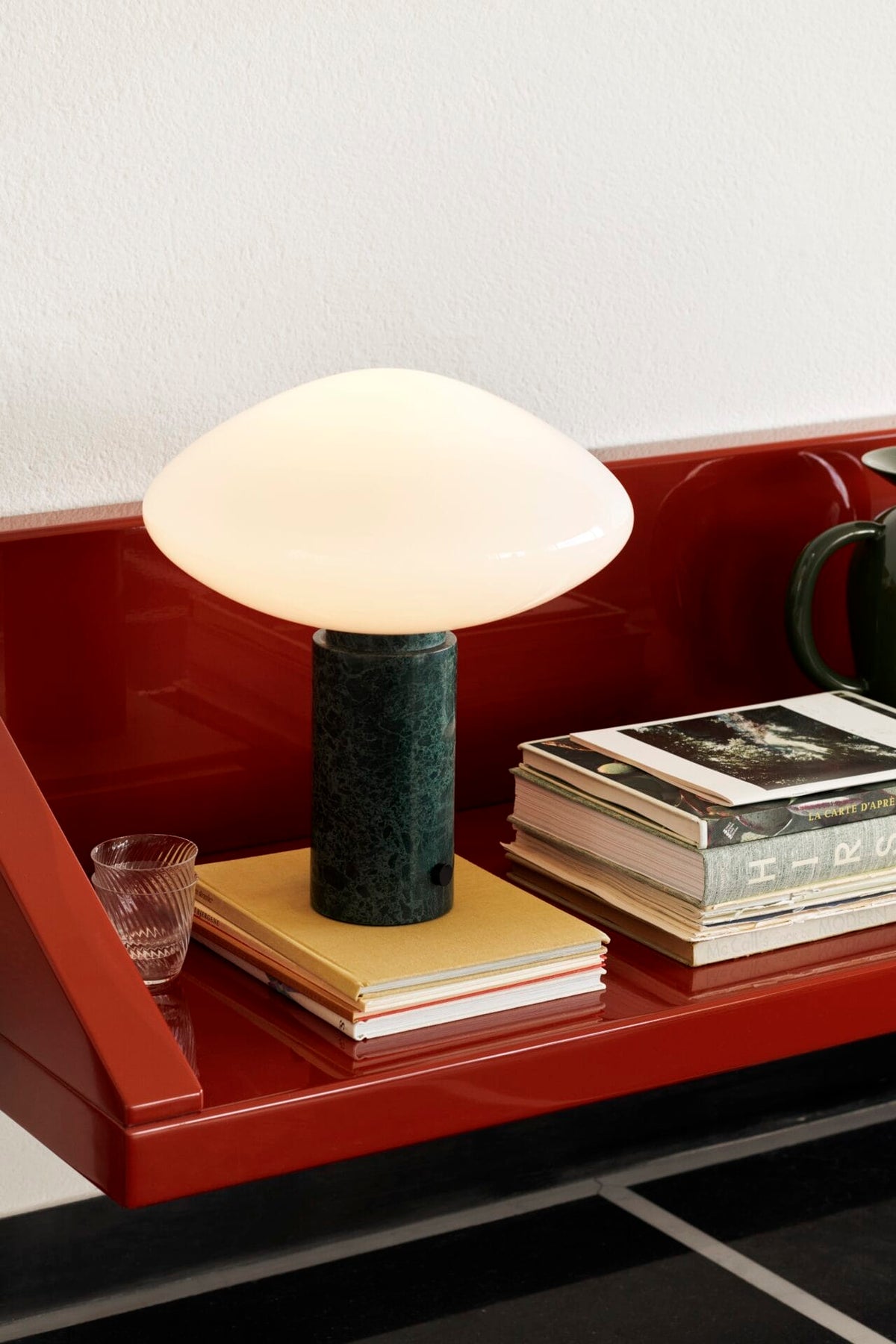 Mist Table Lamp AP17, Guatemala verde (green)