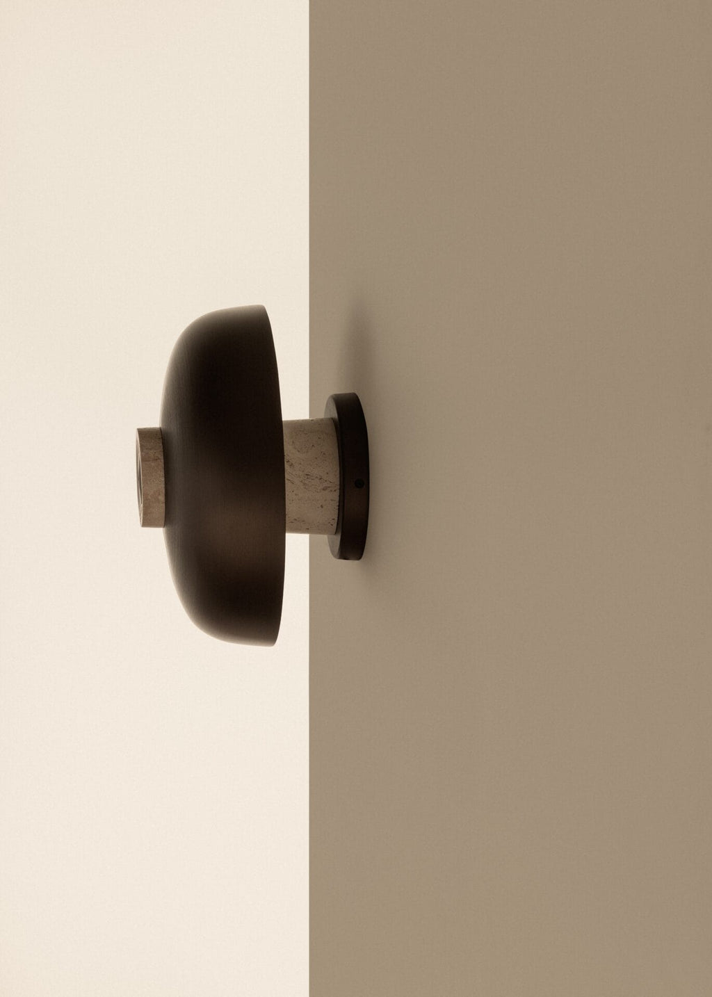 Reverse Wall Lamp, Travertine, Sand/Aluminium, Bronzed - Hardwired, Ø24,3 cm