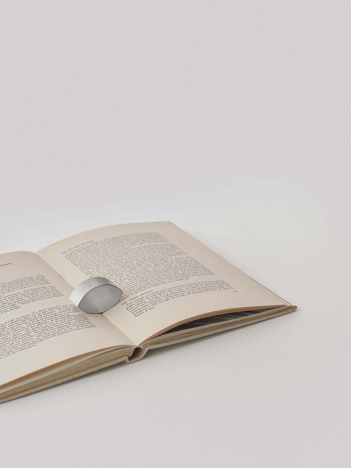 Almond - Stainless Steel - Object