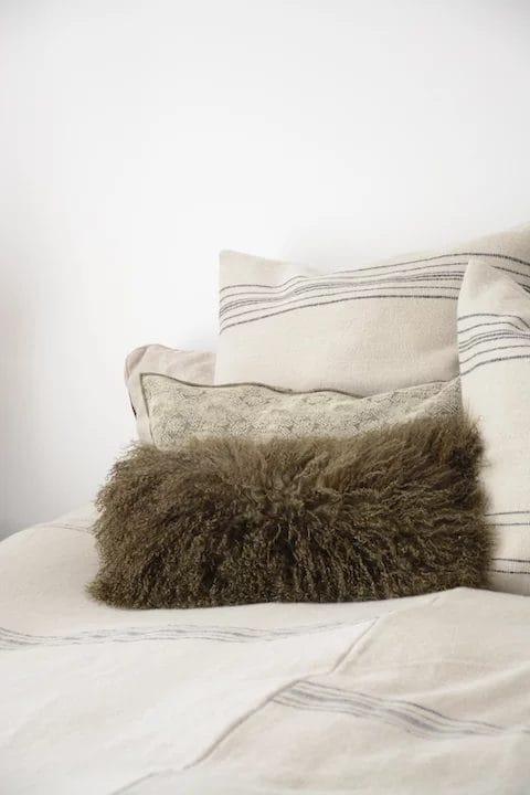 Chèvre Tibet Couleur Cushion, Lin Kaki, 25 x 50 cm