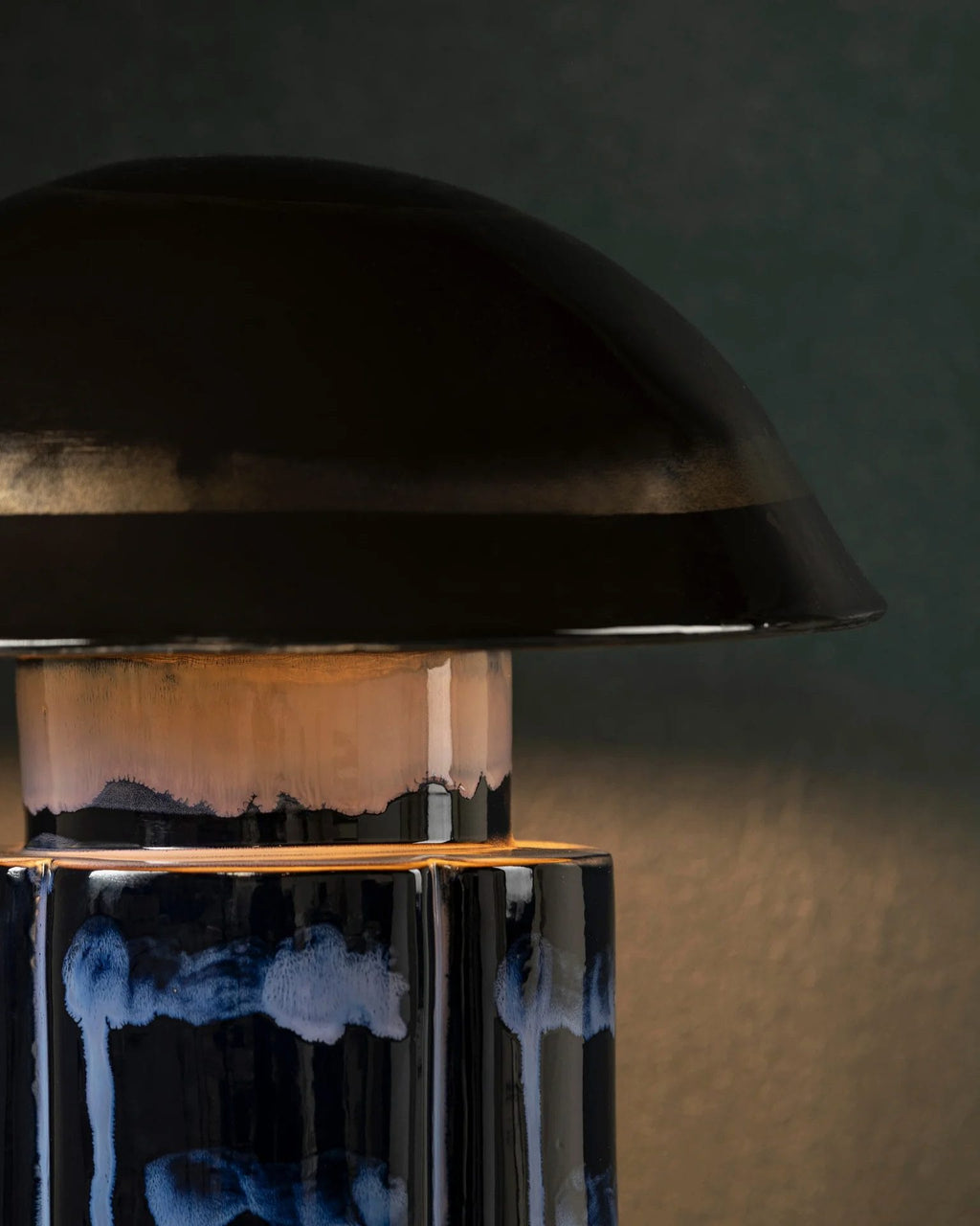 Table lamp dark blue John Terres de Rêves