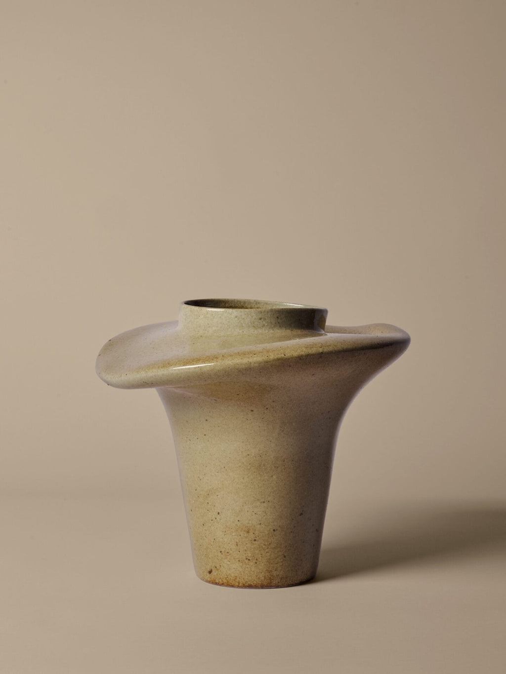 Evio Vase- Elm Green, Large Ø35 x W35 x H35cm