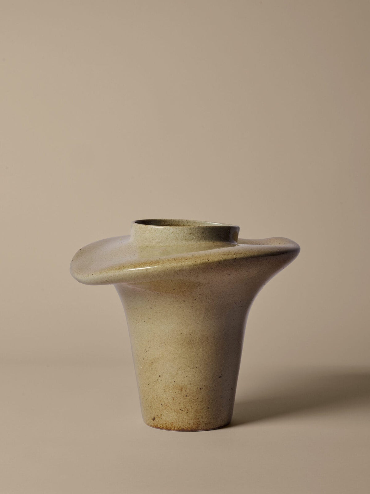 Evio Vase- Elm Green, Large Ø35 x W35 x H35cm