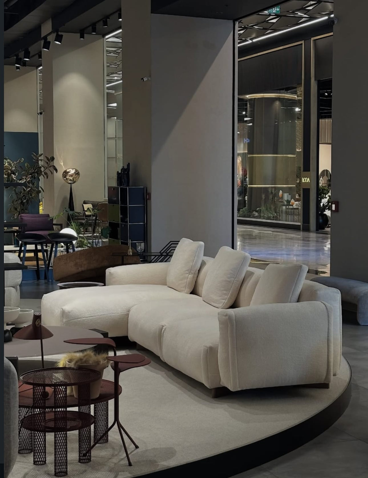 Cuadra Lateral 2 seat unit left + Chaise Longue right , Cat W, Fabric A5461 Camy Cream, Legs caffe brushed, W335 x D155 x H81