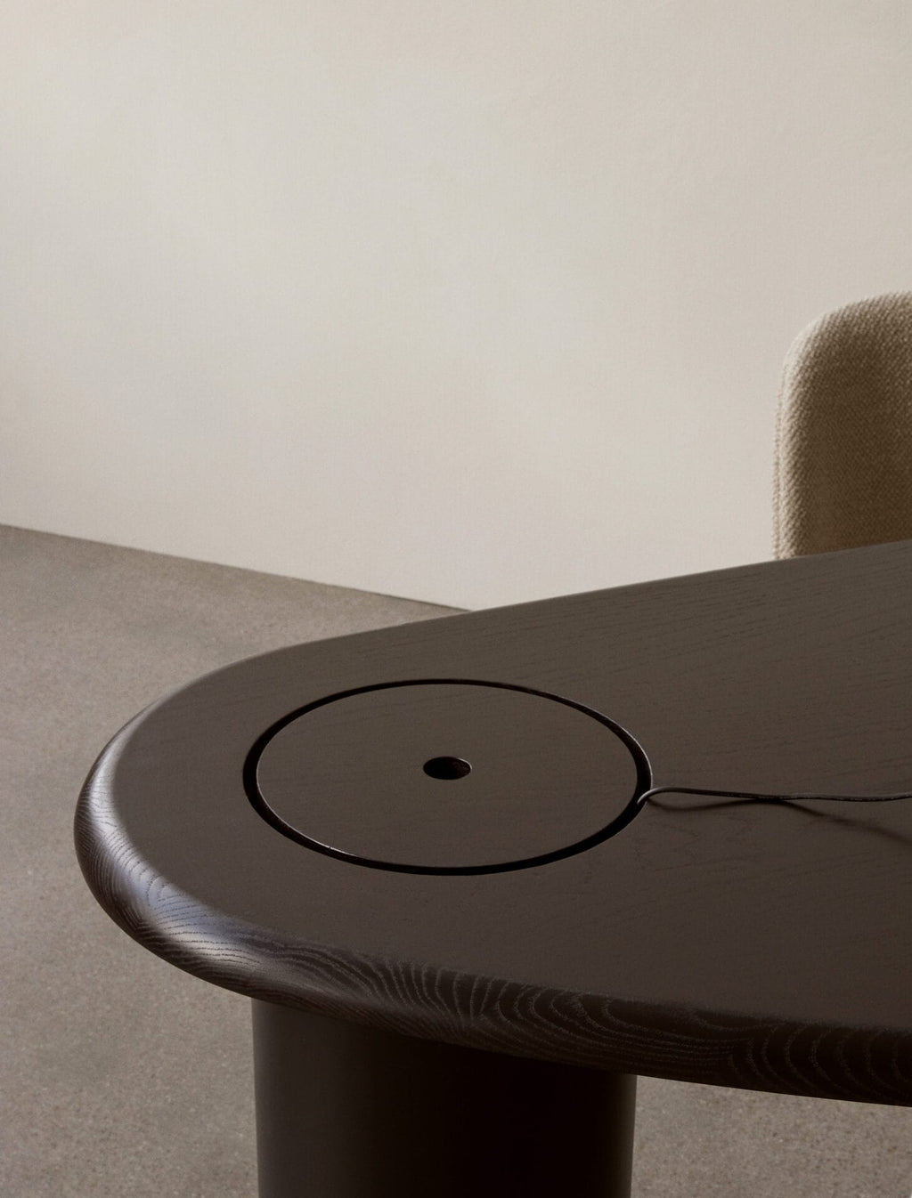 The Eclipse Desk, Dark Oiled Oak, H75 x W160 x D80 cm