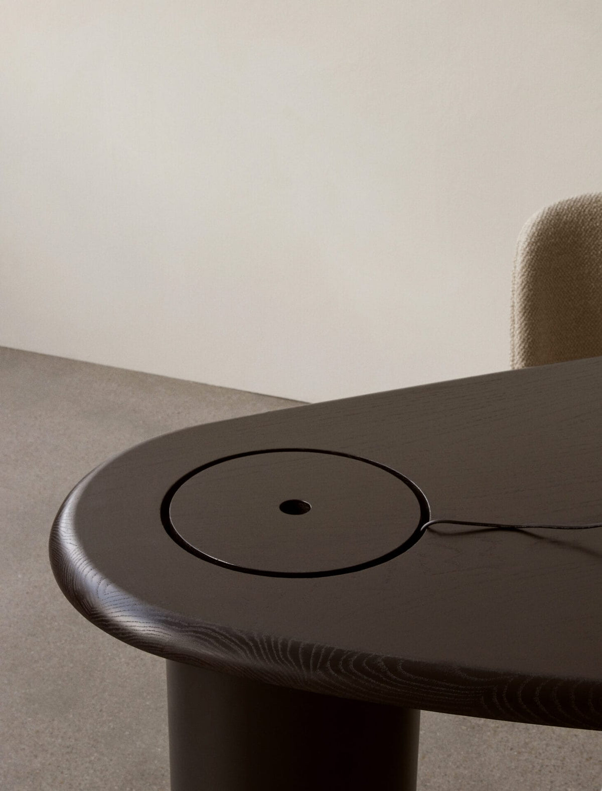 The Eclipse Desk, Dark Oiled Oak, H75 x W160 x D80 cm