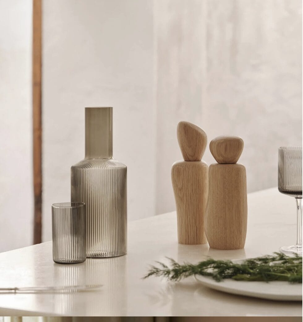 Ripple Carafe - Smoked Grey