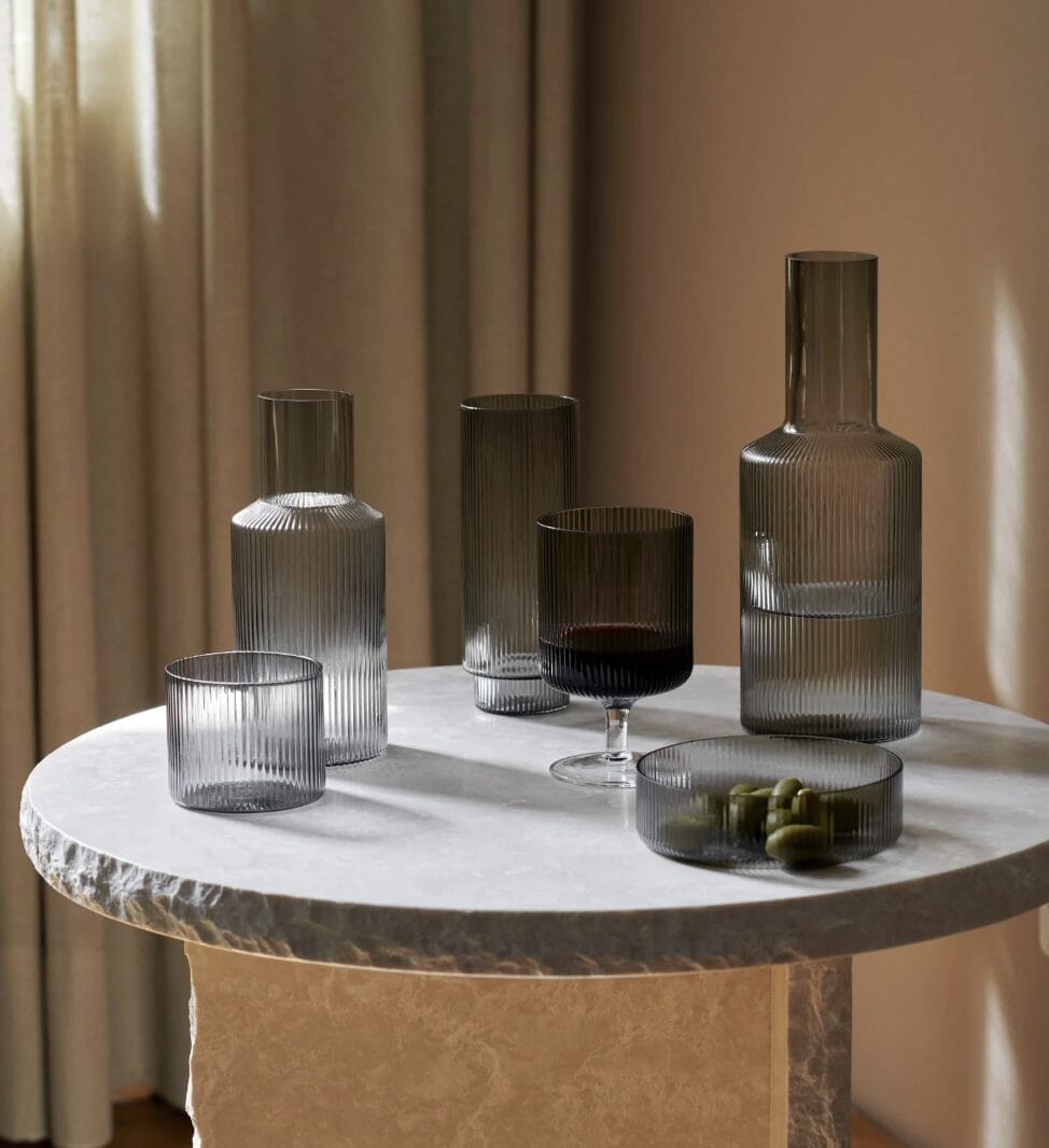 Ripple Carafe - Smoked Grey