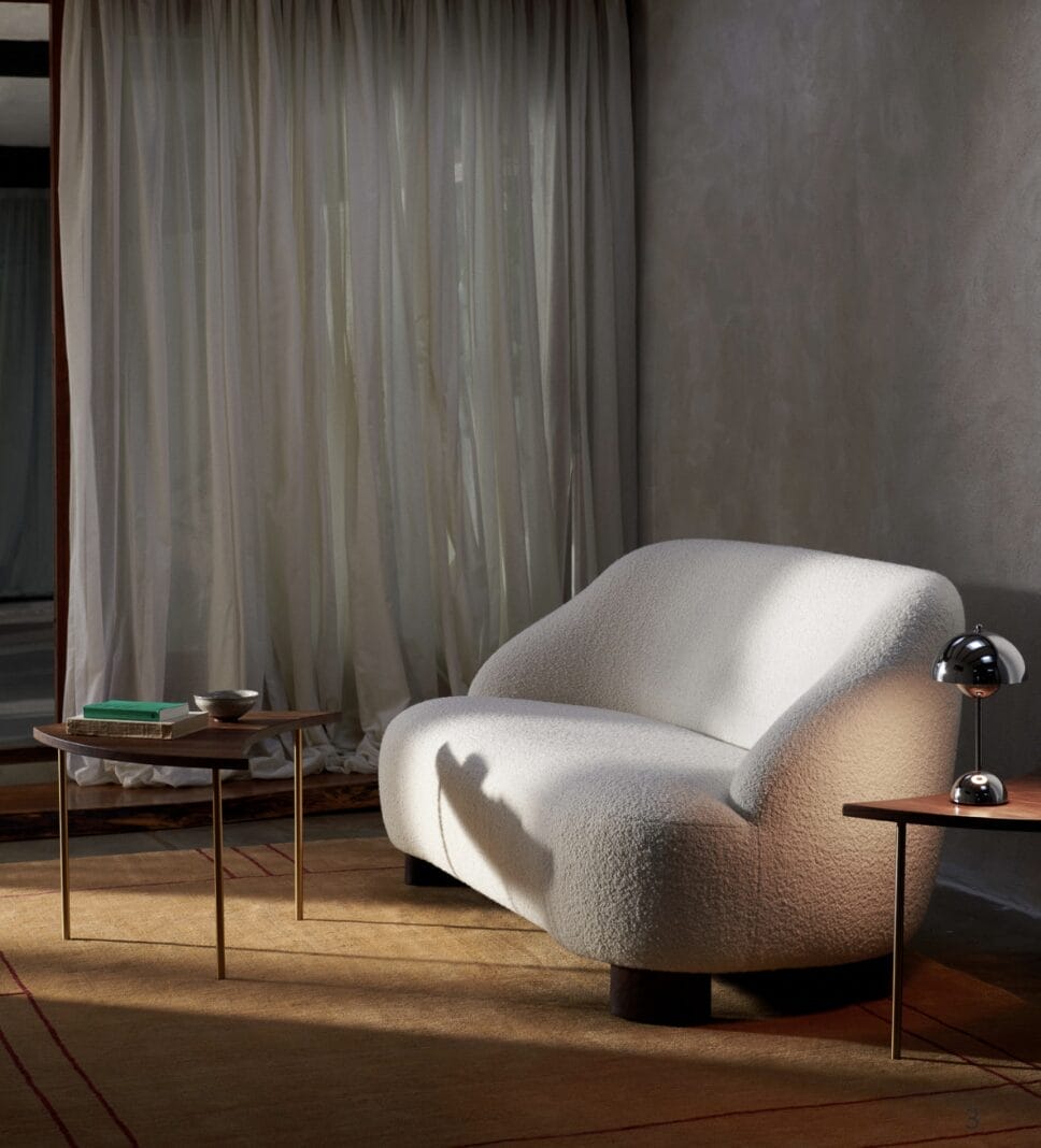 Margas 2-Seater Sofa LC3, Svevo 002 Walnut