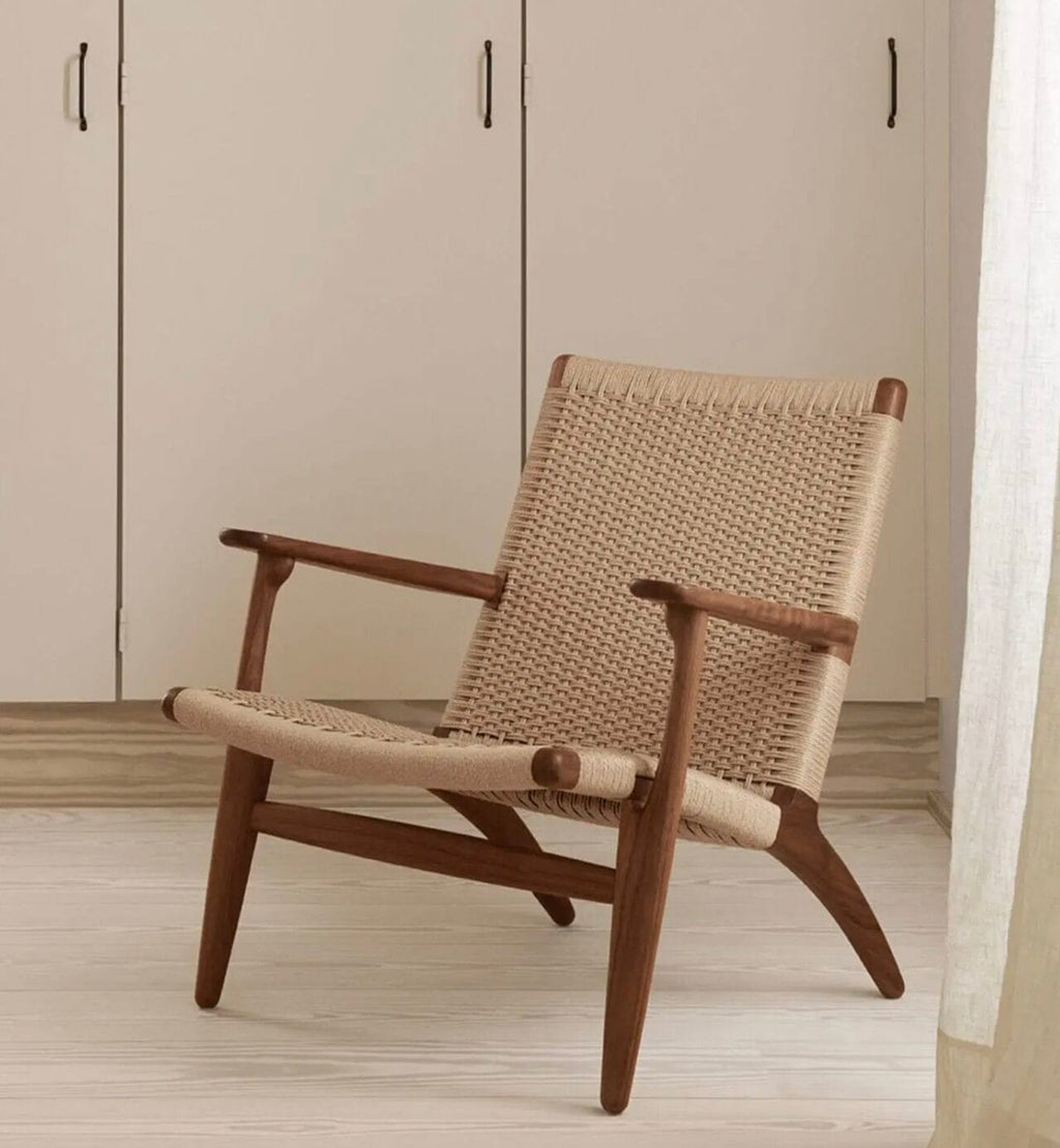 Lounge Seating, CH25, Walnut Oil, Natural Cord