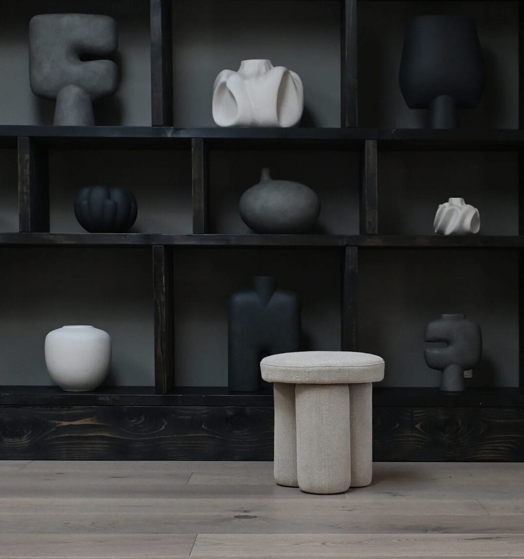 Big Foot Stool - Linen L38 / W38 / H43 CM