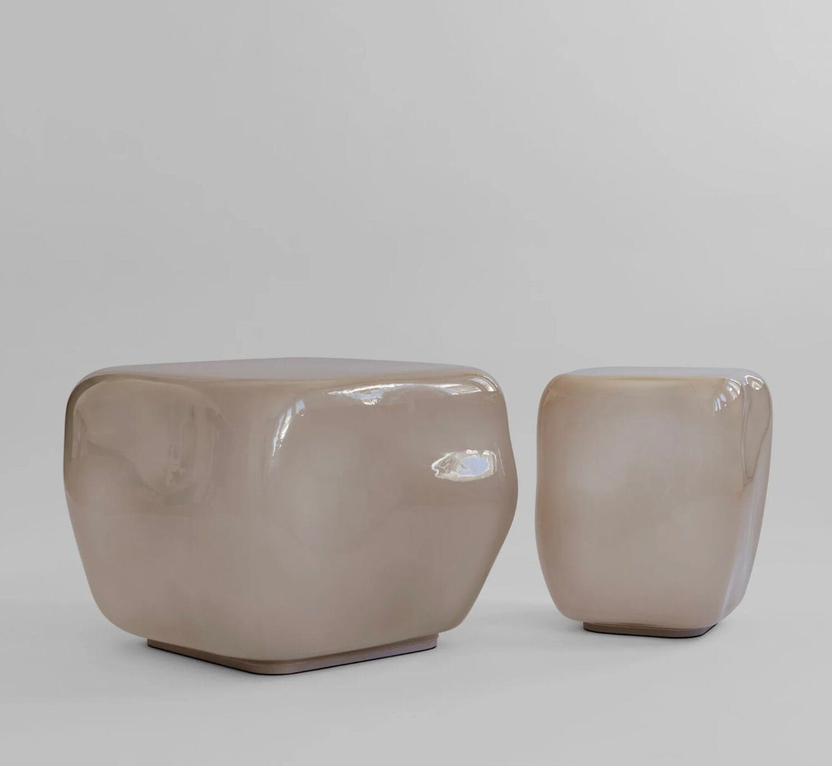Ishi Coffee Table, Medio - Smoked Desert L50 / W50 / H39 CM