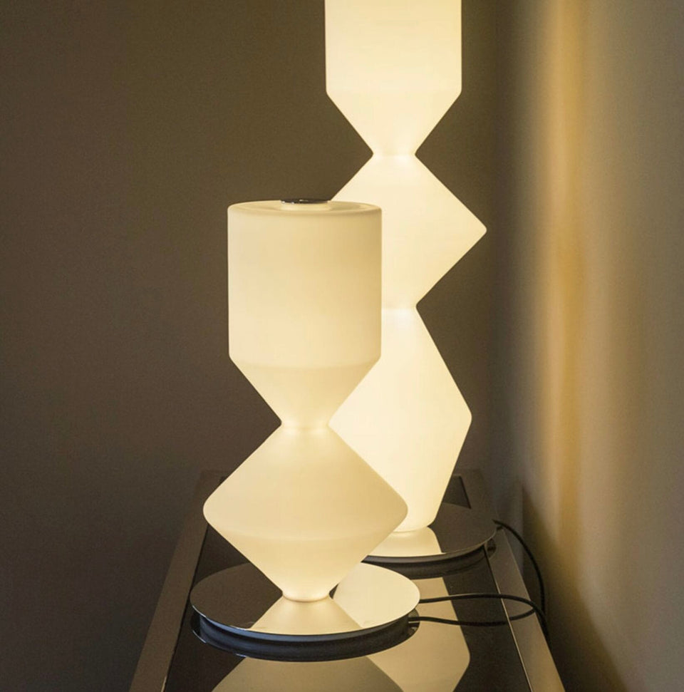 Costantina table lamp small Opal, Ø27.5 x H.47 cm
