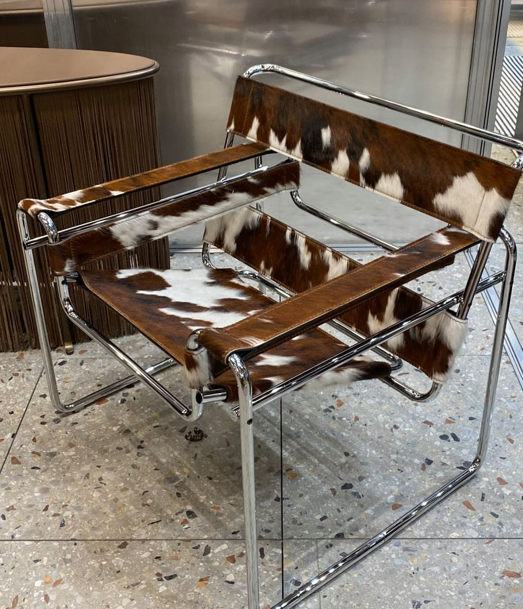 Wassily lounge chair, chrome frame, Haired Hide