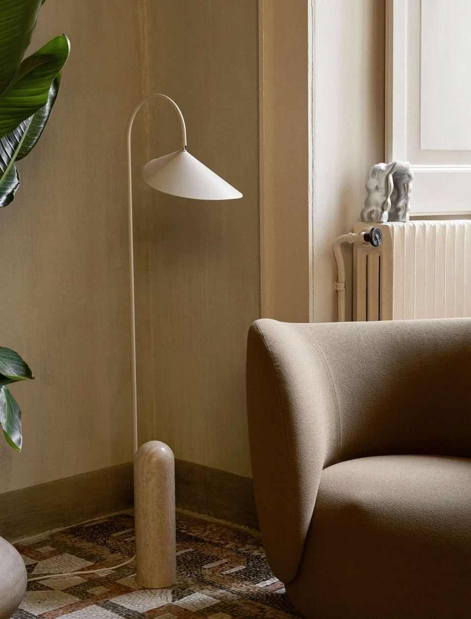 Arum Floor Lamp - Cashmere