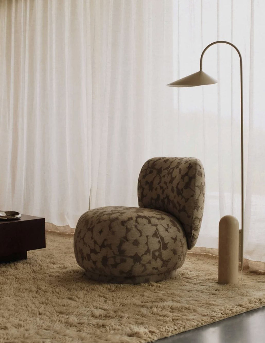 Arum Floor Lamp - Cashmere