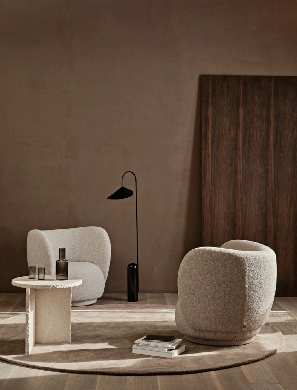 Arum Floor Lamp - Black