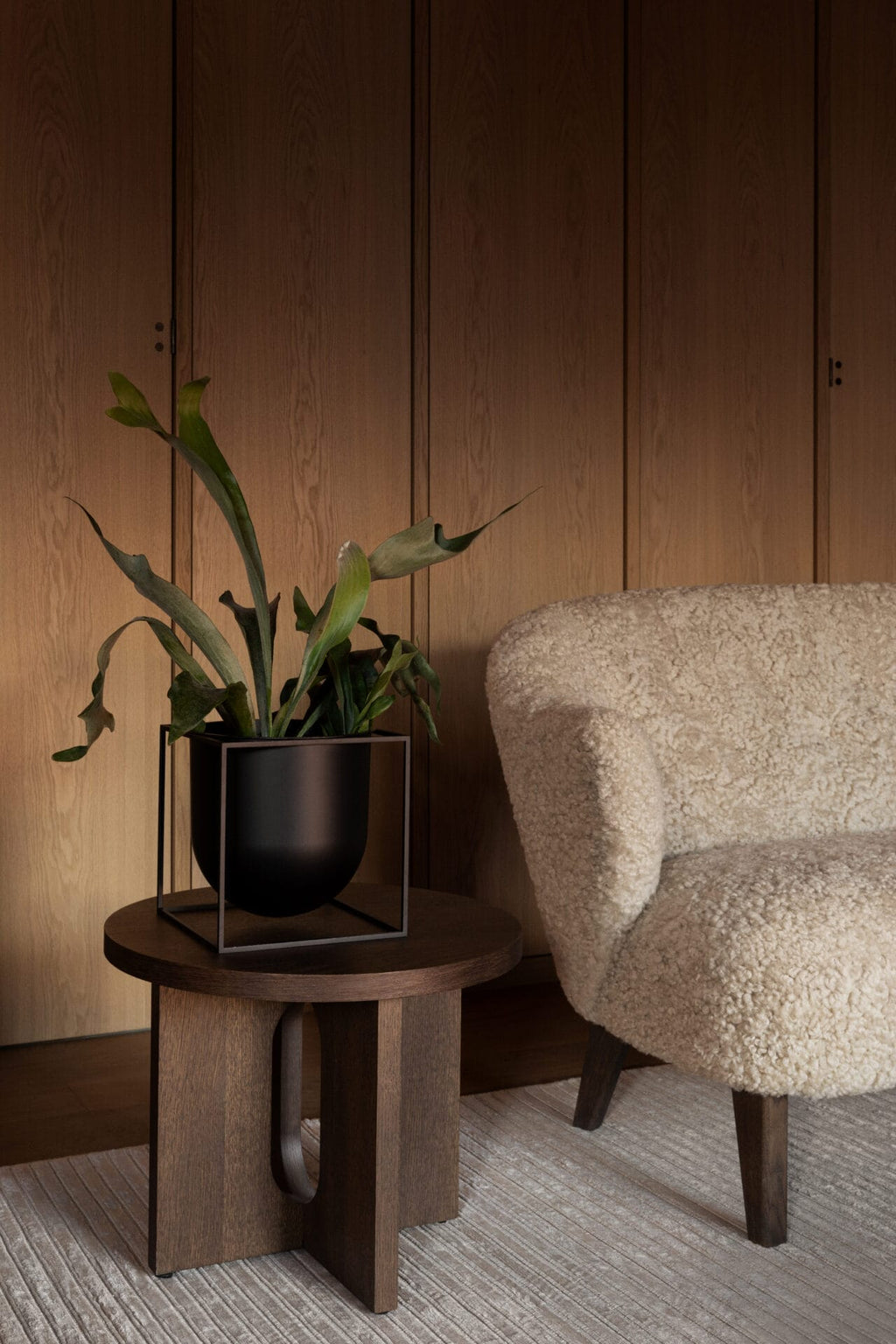 Androgyne Side Table, Dark Oak