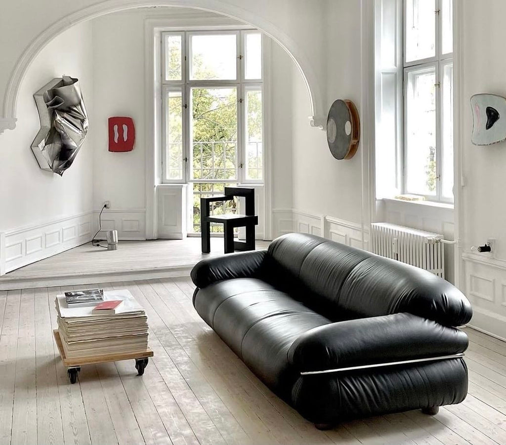 Grand Sesann Sofa L 265cm, Cat.V Guarana 9000, Polished Chrome Structure, Grey Feet