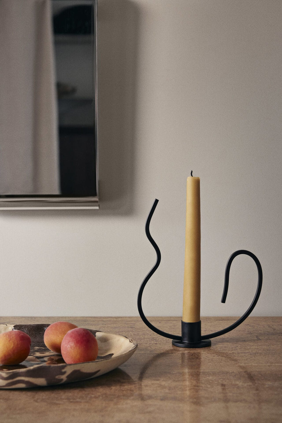 Valse Candle Holder, Low, Black