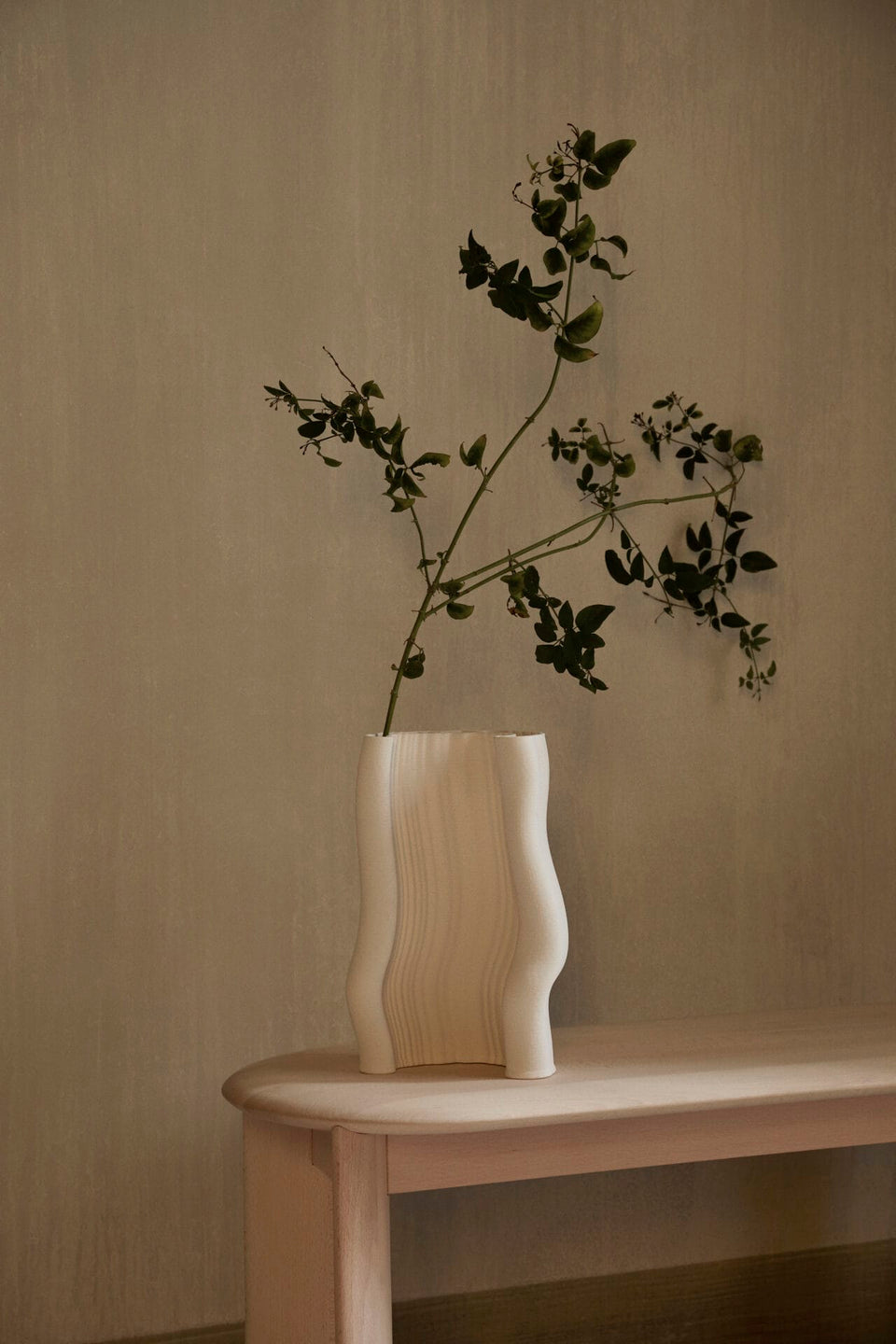 Moire Vase Large, Off-white, H30 cm