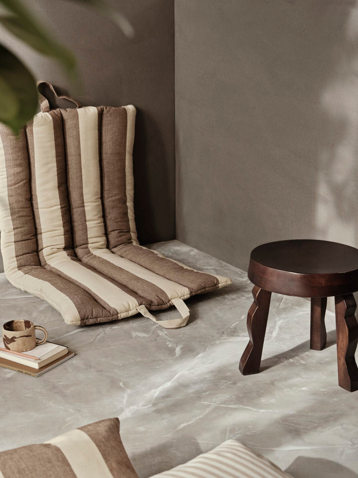 Faye Stool - Dark Stained Mango