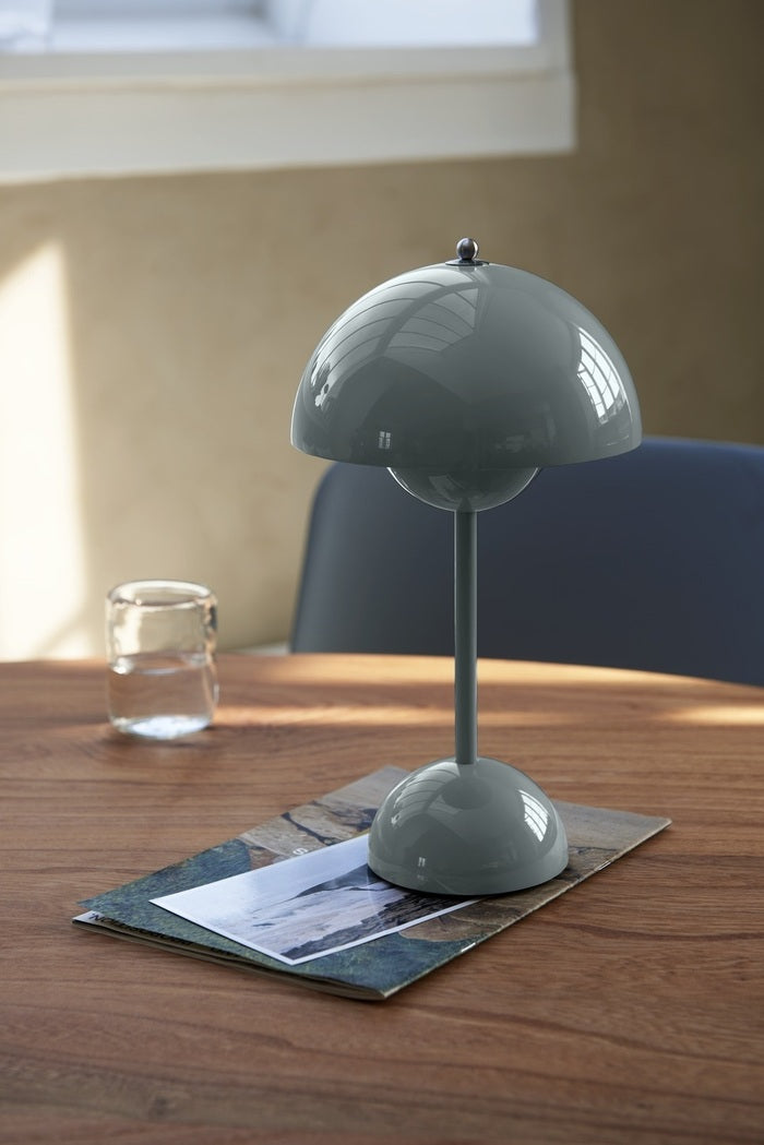 Flowerpot Portable Lamp VP9, Stone Blue