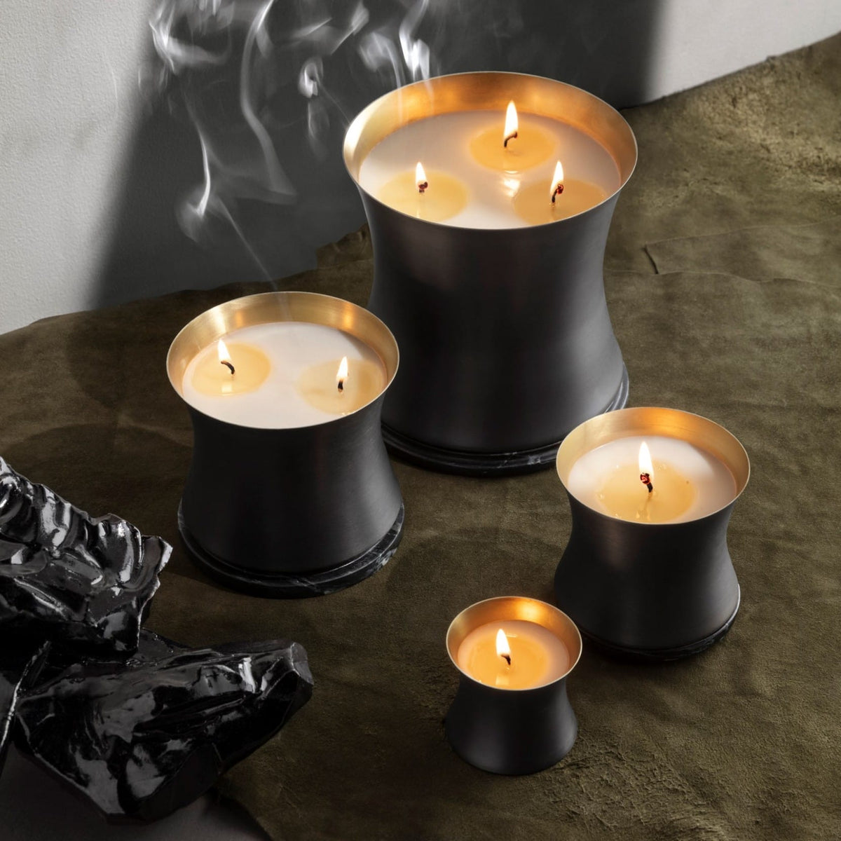 Alchemy Candle Large, Matt Black & Brass