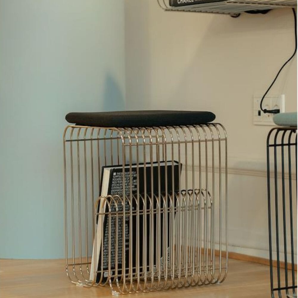 CURVA Stool Silver