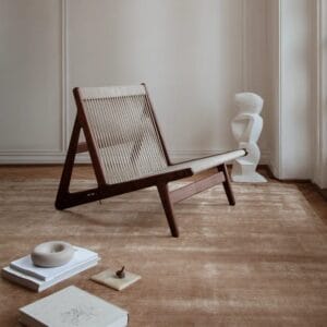 MR01 Initial Lounge Chair, Solid American Walnut (Oiled) - Image 2